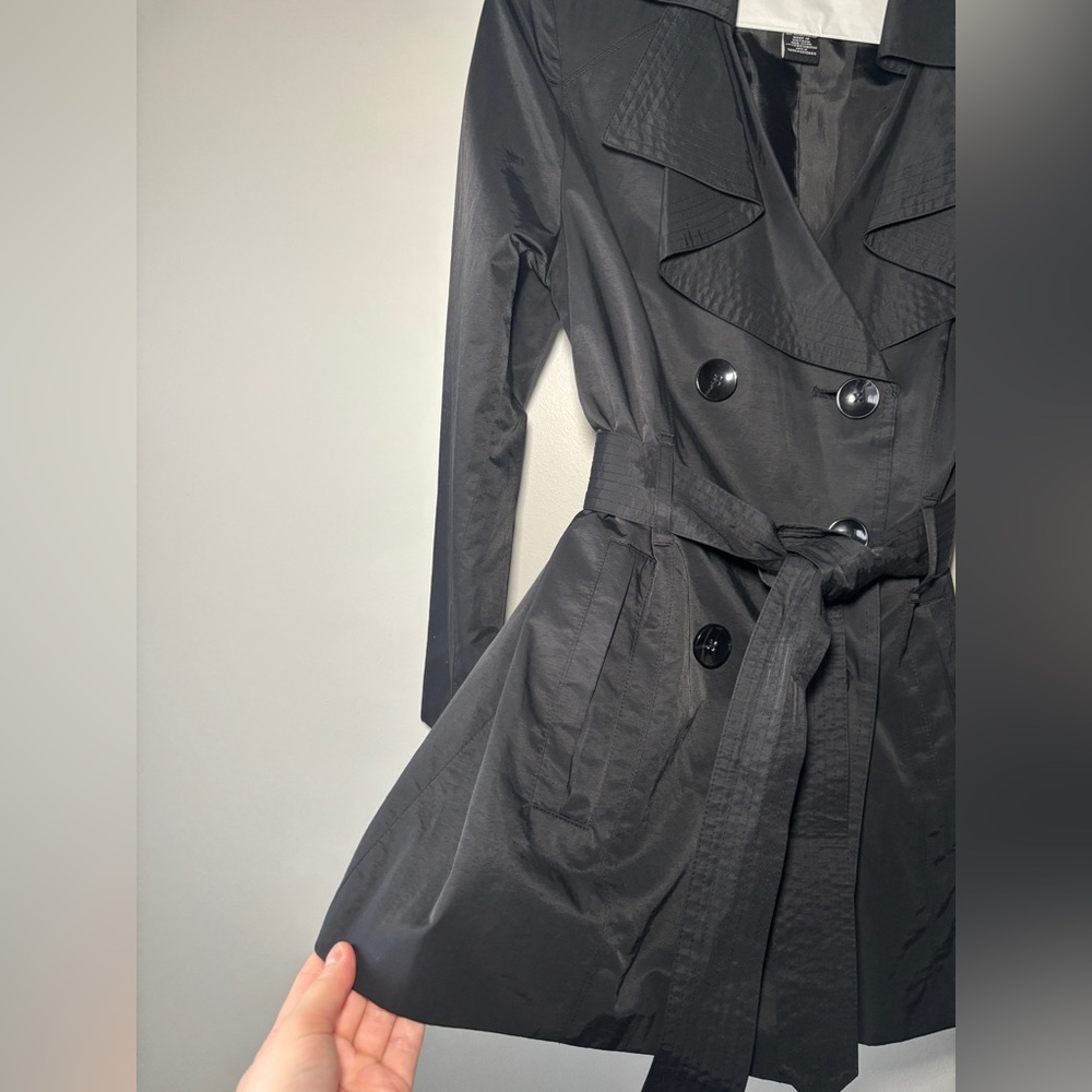 Women's London Fog Black Double-Breasted Belted Collared Trench Size Small - Picture 3 of 10